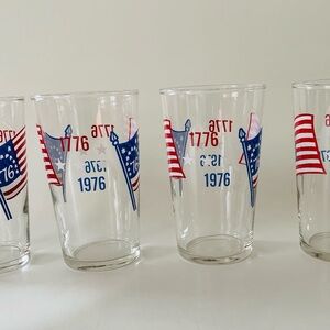 Drinking glasses of 4